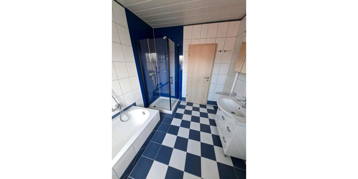 Dachgeschoßwohnung Wettenberg - 3 Zimmer, 80 m&sup2;, 1.000&euro; | Angebot:25807224