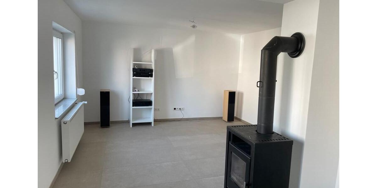 Einfamilienhaus Grünberg - 4 Zimmer, 100 m&sup2;, 1.300&euro; | Angebot:26428894
