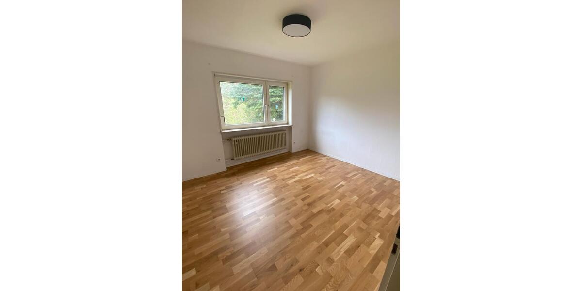 Einfamilienhaus Usingen - 8 Zimmer, 194 m&sup2;, 520.000&euro; | Angebot:27006058