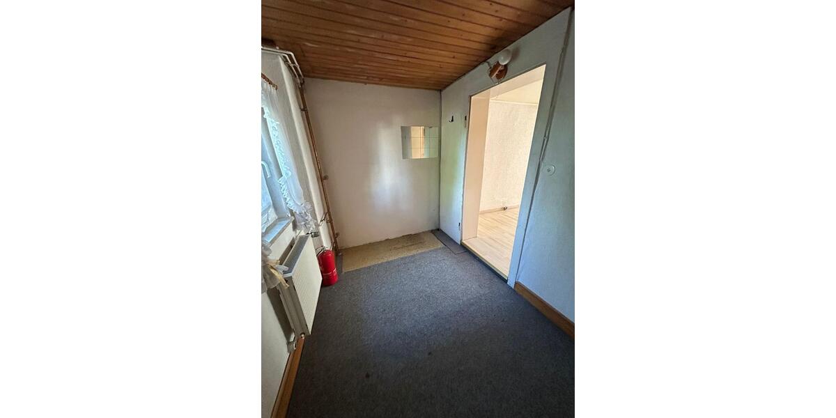 Einfamilienhaus Sinn - 7 Zimmer, 121 m&sup2;, 119.000&euro; | Angebot:25979739