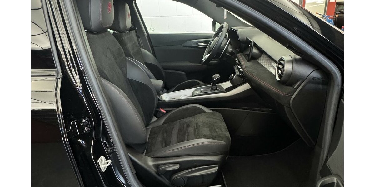 Alfa Romeo Tonale 1.5 Veloce 48 V Hybrid LED CarPlay 11.980 km 27.220 &euro; Lich 35423