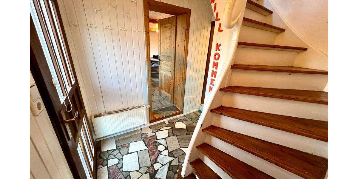 Einfamilienhaus Butzbach / Hoch-Weisel Hoch-Weisel - 5 Zimmer, 129 m&sup2;, 179.000&euro; | Angebot:25734438