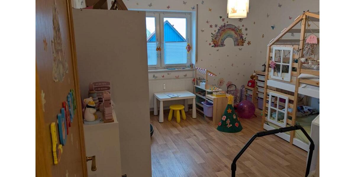 Etagenwohnung Gießen Allendorf - 3 Zimmer, 100 m&sup2;, 970&euro; | Angebot:26262297