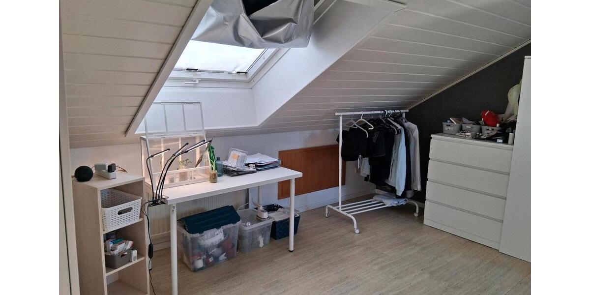 Dachgeschoßwohnung Gießen Allendorf - 2 Zimmer, 64 m&sup2;, 700&euro; | Angebot:25920476