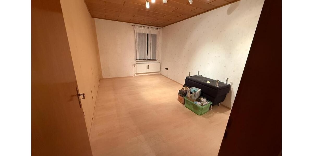 Einfamilienhaus Aßlar - 3 Zimmer, 140 m&sup2;, 1.100&euro; | Angebot:25810665