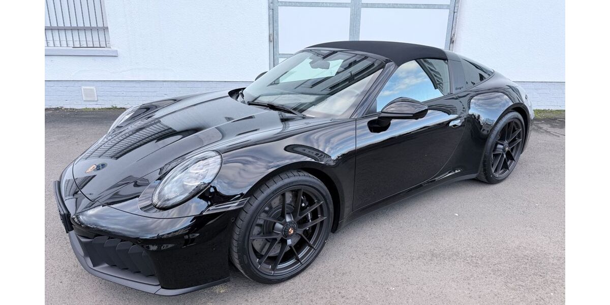Porsche 992 7.800 km 192.900 &euro; Gießen 35394