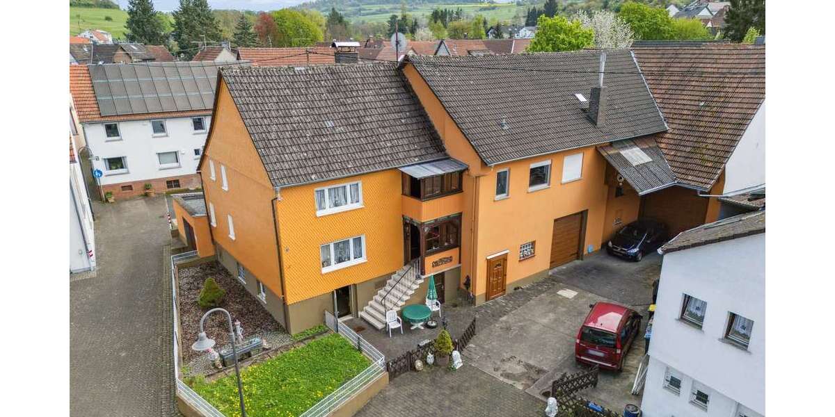 Einfamilienhaus Mücke - 10 Zimmer, 243 m&sup2;, 269.000&euro; | Angebot:25447197