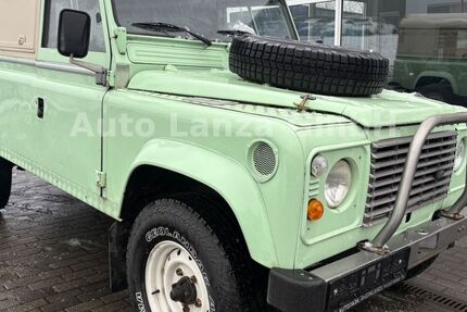 Land Rover Defender 152.018 km 22.900 &euro; Wetzlar 35579