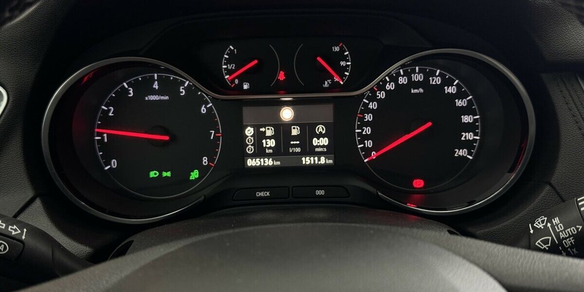 Opel Grandland 1.2 Turbo Innovation Navi Winterpaket 65.200 km 12.680 &euro; Lich 35423