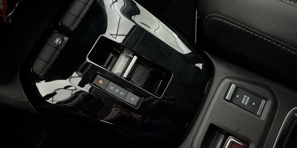 Opel Corsa e Elegance 1.Hand 136 50 kWh Sitzhzg 45.999 km 14.870 &euro; Lich 35423