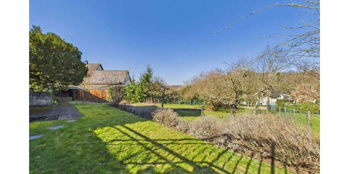 Mehrfamilienhaus, Wohnhaus Braunfels - 7 Zimmer, 160 m&sup2;, 350.000&euro; | Angebot:25880813