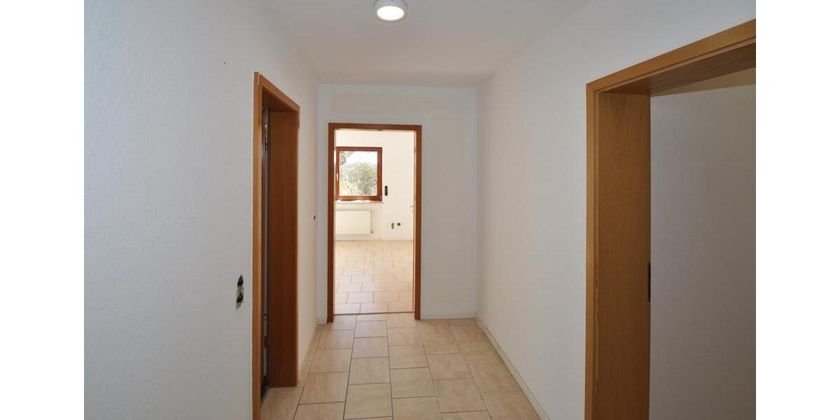 Etagenwohnung Gießen Allendorf - 3 Zimmer, 108 m&sup2;, 990&euro; | Angebot:25807433