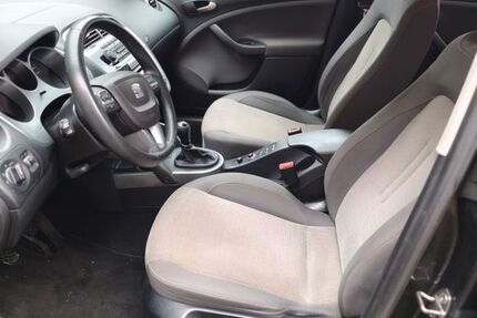 Seat Altea 288.000 km 2.800 &euro; Braunfels 35619