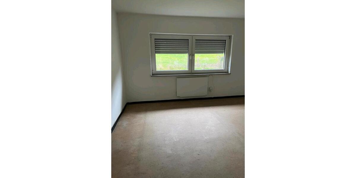 Etagenwohnung Marburg - 3 Zimmer, 90 m&sup2;, 800&euro; | Angebot:25650724