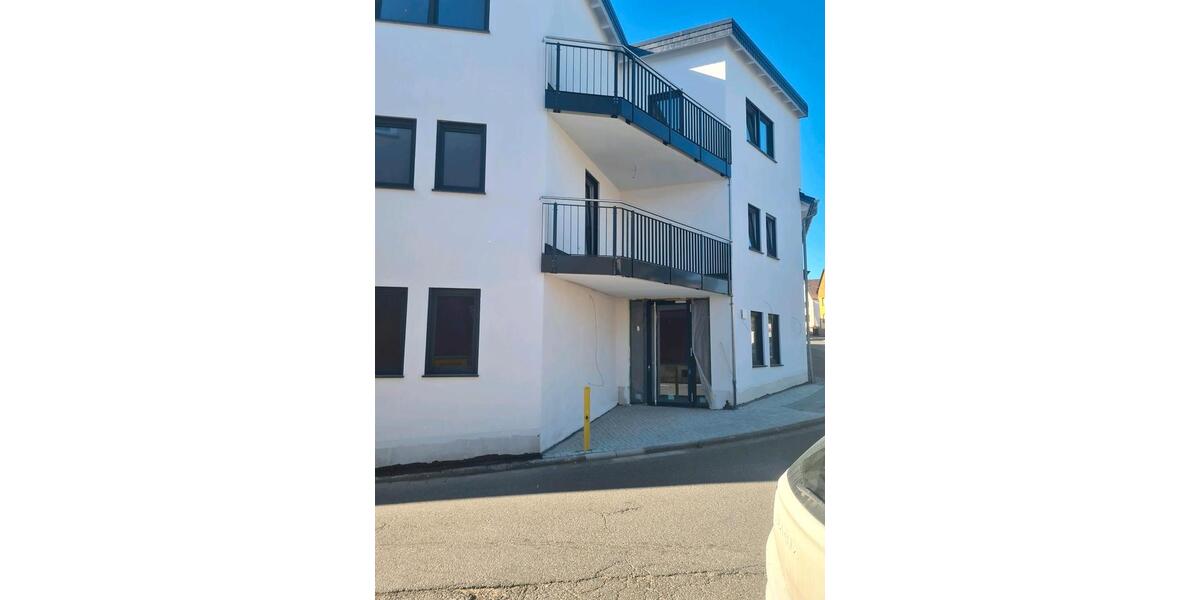 Etagenwohnung Wetzlar Naunheim - 3 Zimmer, 100 m&sup2;, 1.600&euro; | Angebot:26481562