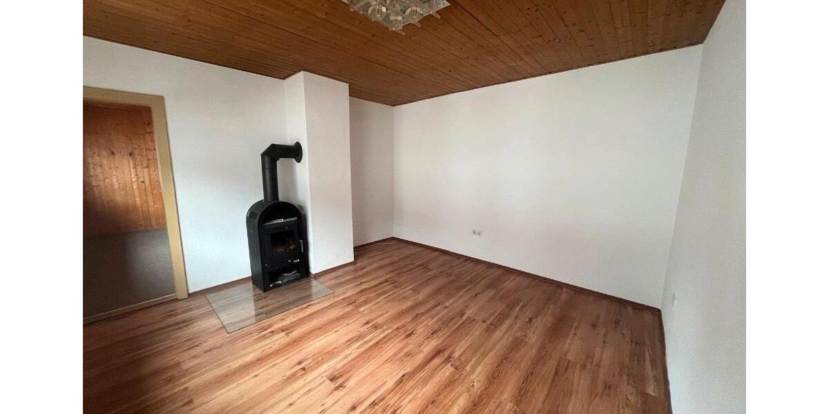 Einfamilienhaus Wölfersheim - 5 Zimmer, 110 m&sup2;, 199.000&euro; | Angebot:25999622