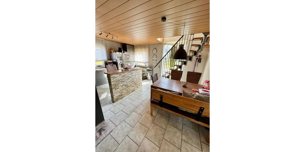Reihenhaus Wetzlar - 7 Zimmer, 160 m&sup2;, 449.000&euro; | Angebot:26442306