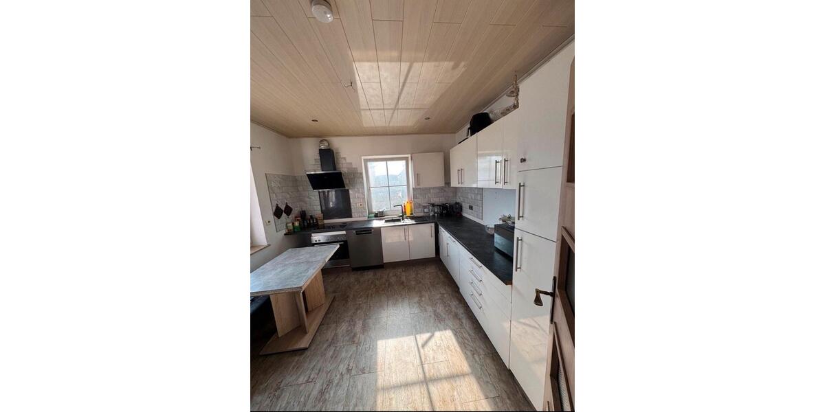 Einfamilienhaus Wetzlar Altenberger Straße - 4 Zimmer, 130 m&sup2;, 1.450&euro; | Angebot:25830240