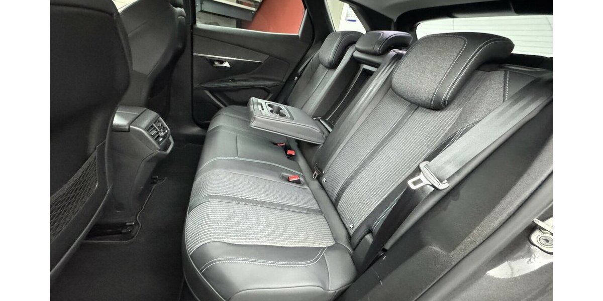 Peugeot 3008 1.6 225 Allure 1.Hand Pack Plug-In Hybrid 51.950 km 21.240 &euro; Lich 35423