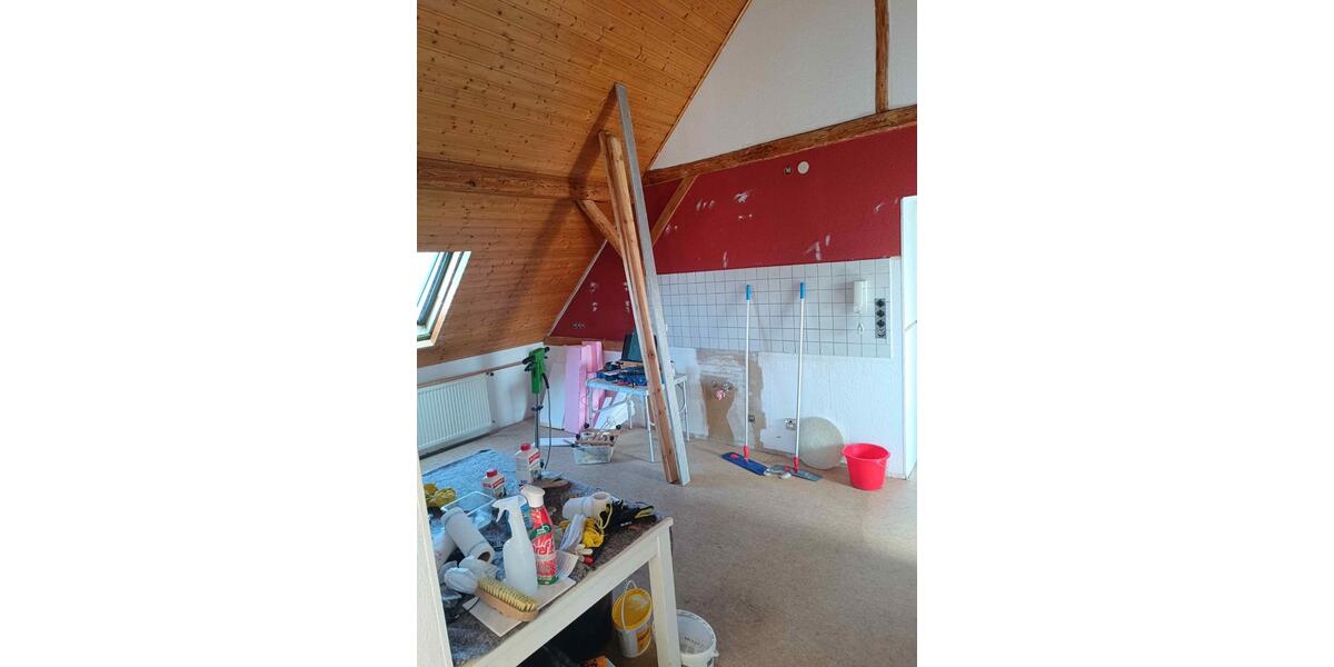 Dachgeschoßwohnung Aßlar - 3 Zimmer, 73 m&sup2;, 580&euro; | Angebot:25873633