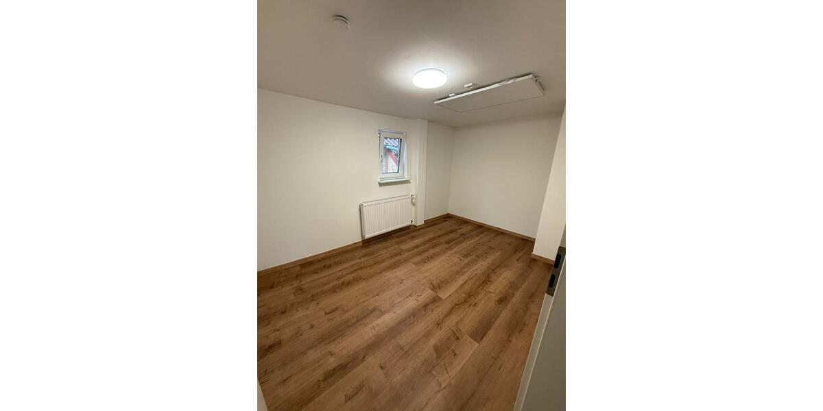 Einfamilienhaus Grünberg - 5 Zimmer, 136 m&sup2;, 195.000&euro; | Angebot:25901387