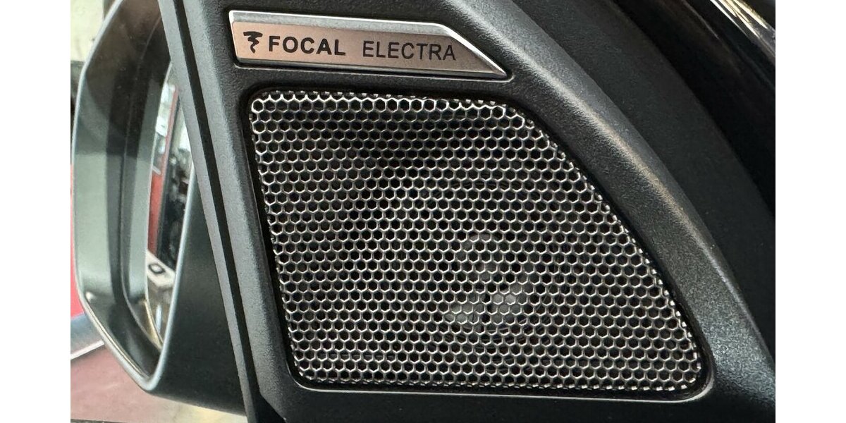 DS Automobiles DS7 E-Tense 300 kW Performance Line + 4x4 28.999 km 27.970 &euro; Lich 35423