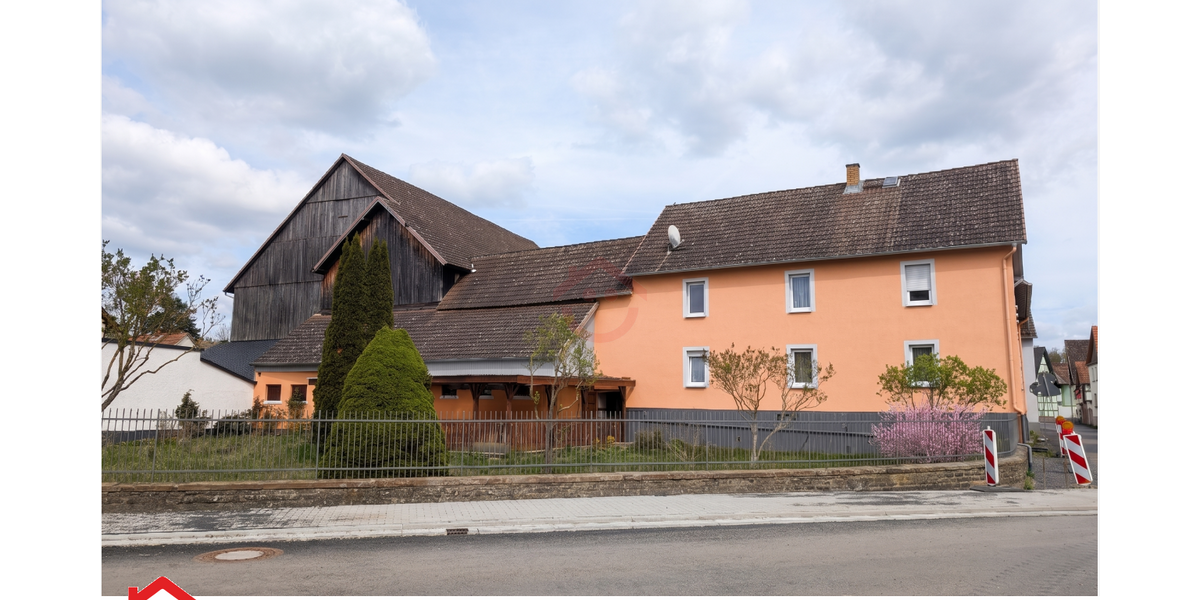 Einfamilienhaus Hungen Langd Langd - 8 Zimmer, 241 m&sup2;, 330.000&euro; | Angebot:26181406