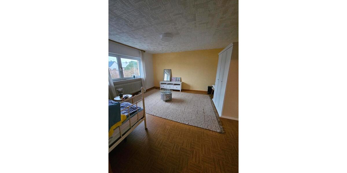 Einfamilienhaus Marburg Cappel - 8 Zimmer, 210 m&sup2;, 340.000&euro; | Angebot:26763170