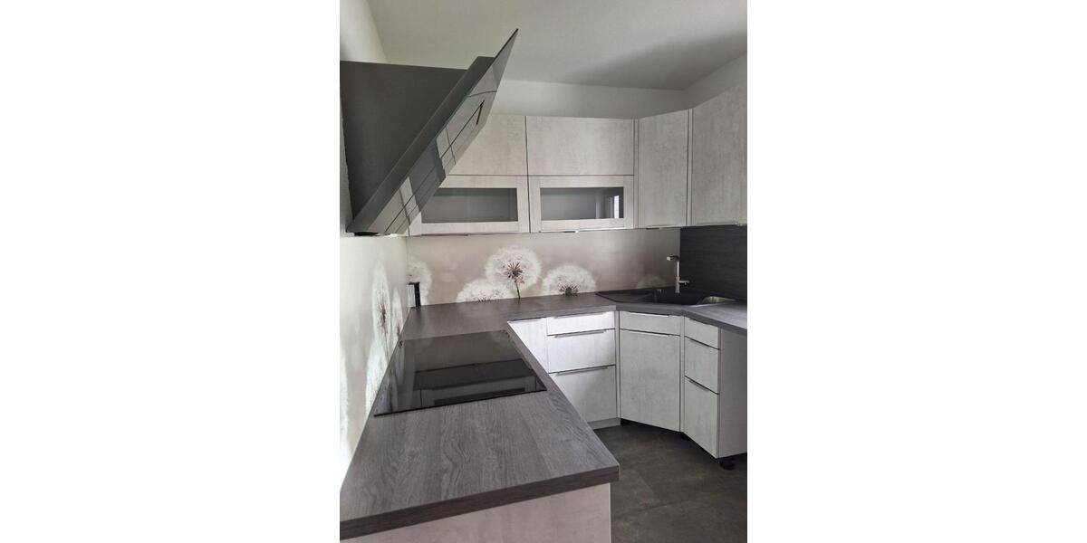 Etagenwohnung Solms - 3 Zimmer, 125 m&sup2;, 1.100&euro; | Angebot:25046820