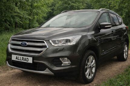 Ford Kuga 123.000 km 13.100 &euro; Reiskircgen 35447