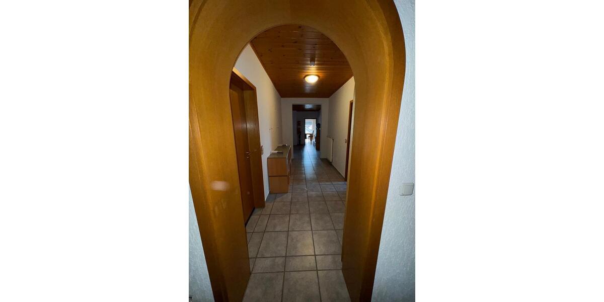 Dachgeschoßwohnung Weilmünster - 3 Zimmer, 123 m&sup2;, 900&euro; | Angebot:25944225