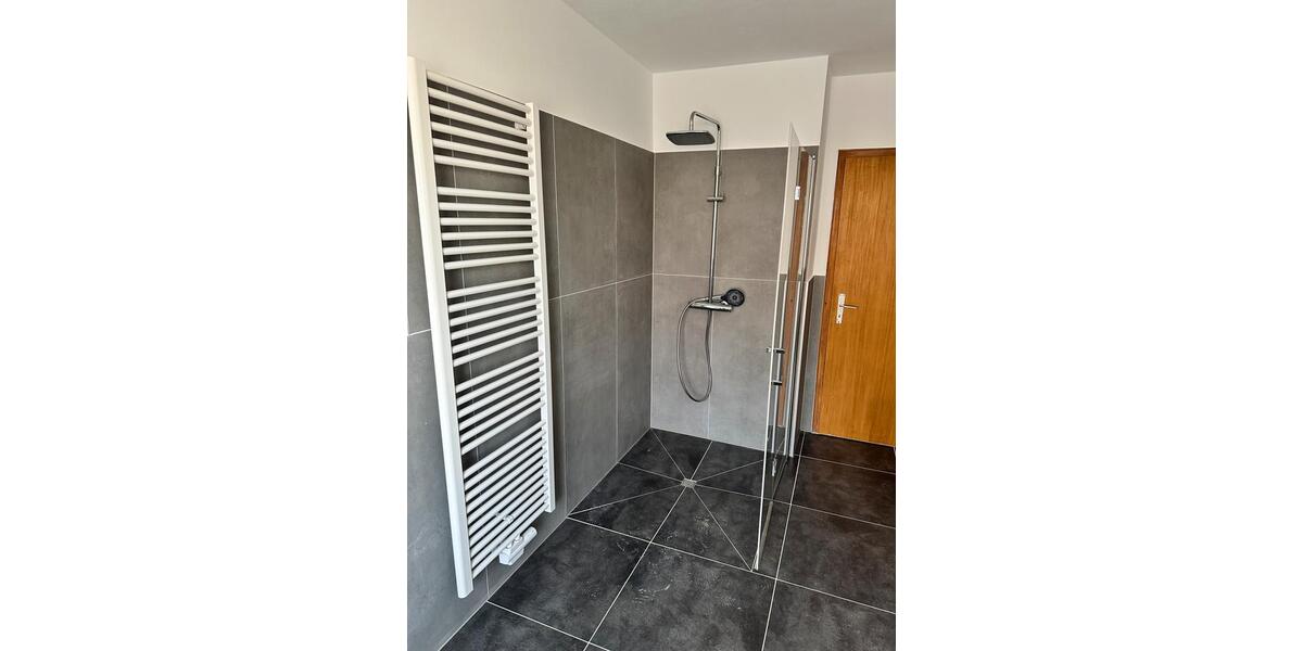 Erdgeschoßwohnung Hüttenberg - 5 Zimmer, 136 m&sup2;, 1.360&euro; | Angebot:26671592