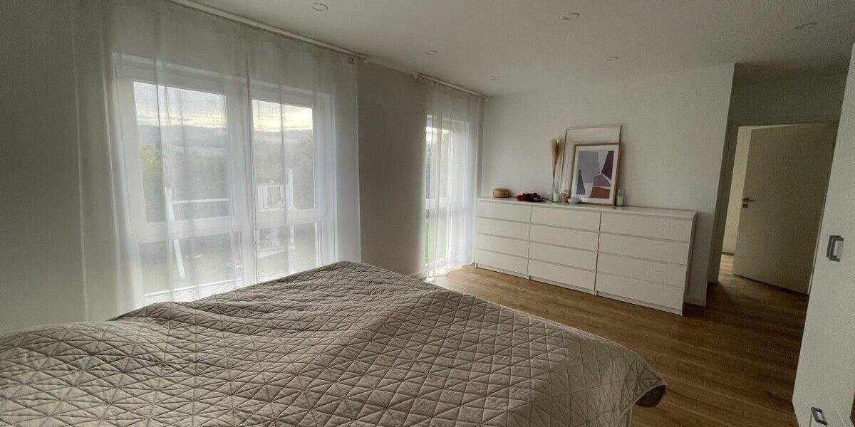 Einfamilienhaus Ehringshausen / Kölschhausen Kölschhausen - 9 Zimmer, 238 m&sup2;, 490.000&euro; | Angebot:25728156