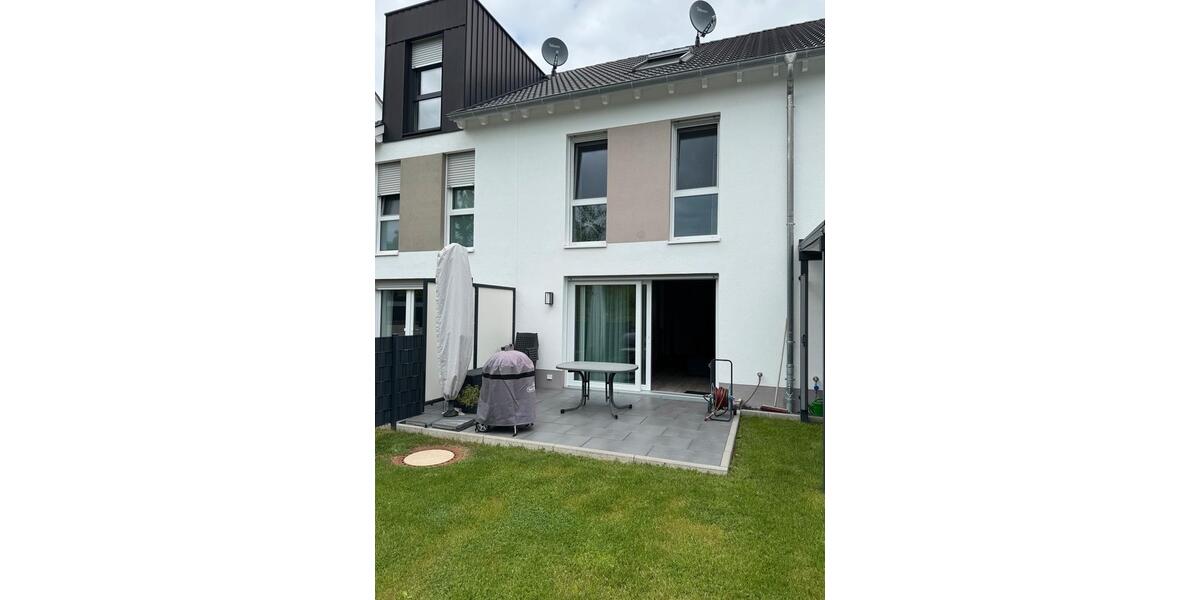 Reihenhaus Bad Endbach - 6 Zimmer, 128 m&sup2;, 1.350&euro; | Angebot:26604950