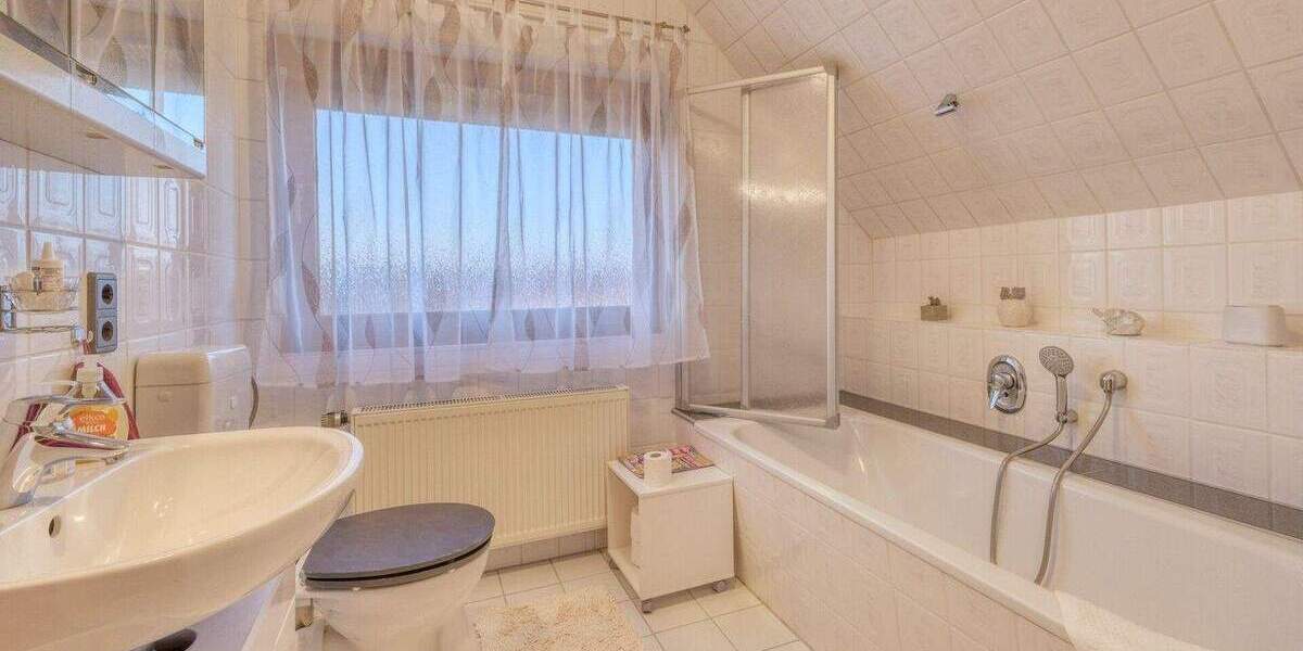 Einfamilienhaus Wettenberg / Krofdorf-Gleiberg Krofdorf-Gleiberg - 6 Zimmer, 159 m&sup2;, 575.000&euro; | Angebot:25746147