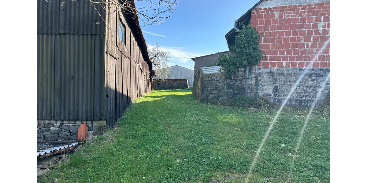 Bauernhaus, Landhaus Grünberg - 10 Zimmer, 260 m&sup2;, 285.000&euro; | Angebot:26692827