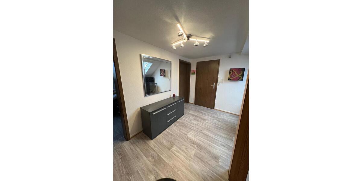 Dachgeschoßwohnung Gießen Schlangenzahl - 3 Zimmer, 35 m&sup2;, 460&euro; | Angebot:25891844