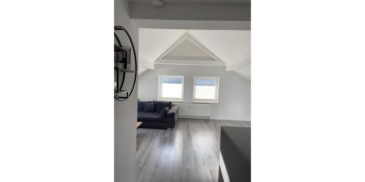 Dachgeschoßwohnung Herborn - 4 Zimmer, 100 m&sup2;, 900&euro; | Angebot:24868885