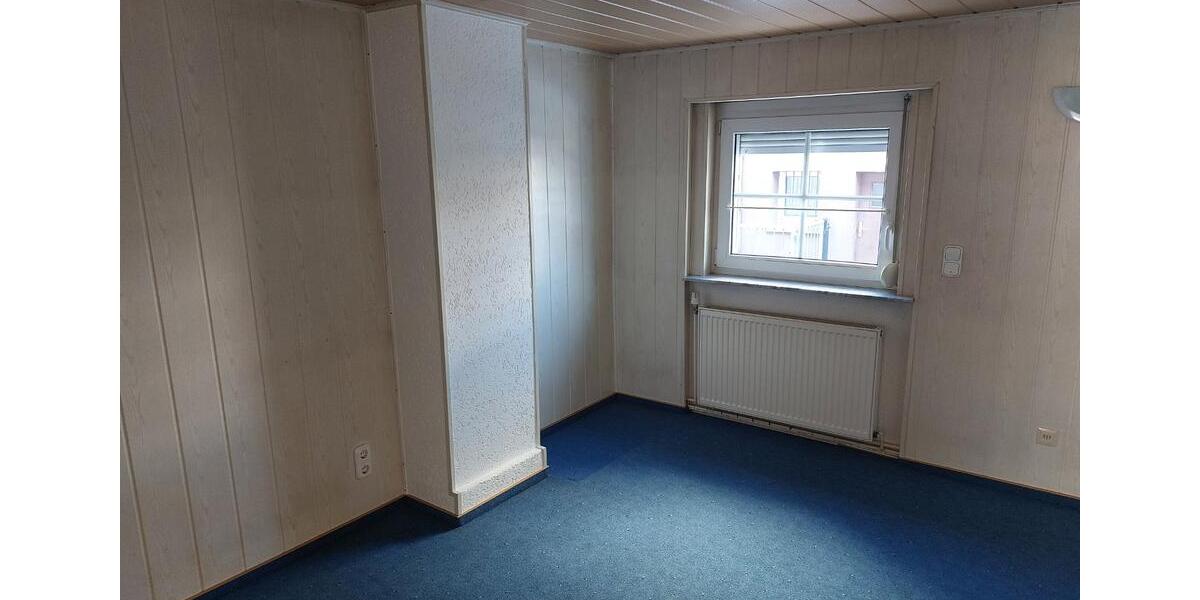 Etagenwohnung Greifenstein - 6 Zimmer, 100 m&sup2;, 450&euro; | Angebot:25947883