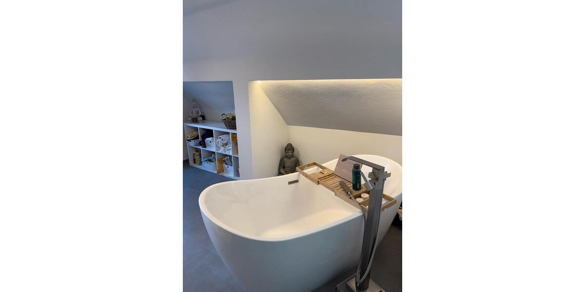 Einfamilienhaus Buseck - 7 Zimmer, 200 m&sup2;, 575.000&euro; | Angebot:25395702