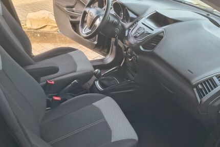 Ford EcoSport 21.000 km 11.850 &euro; Greifenstein / Hessen 35753