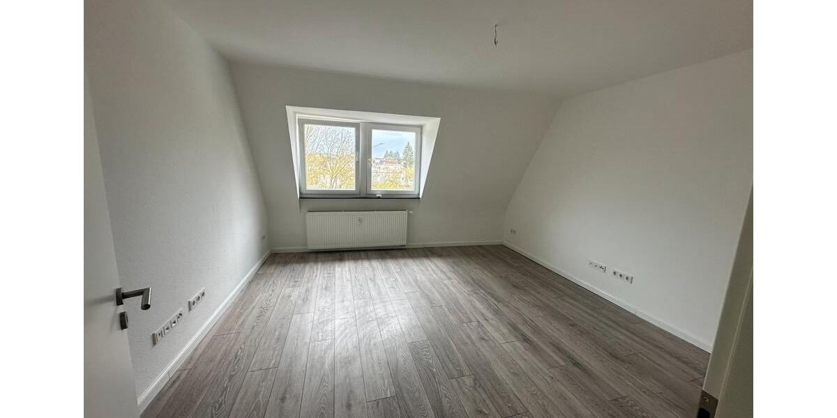 Dachgeschoßwohnung Wetzlar Altenberger Straße - 5 Zimmer, 68 m&sup2;, 750&euro; | Angebot:25431409