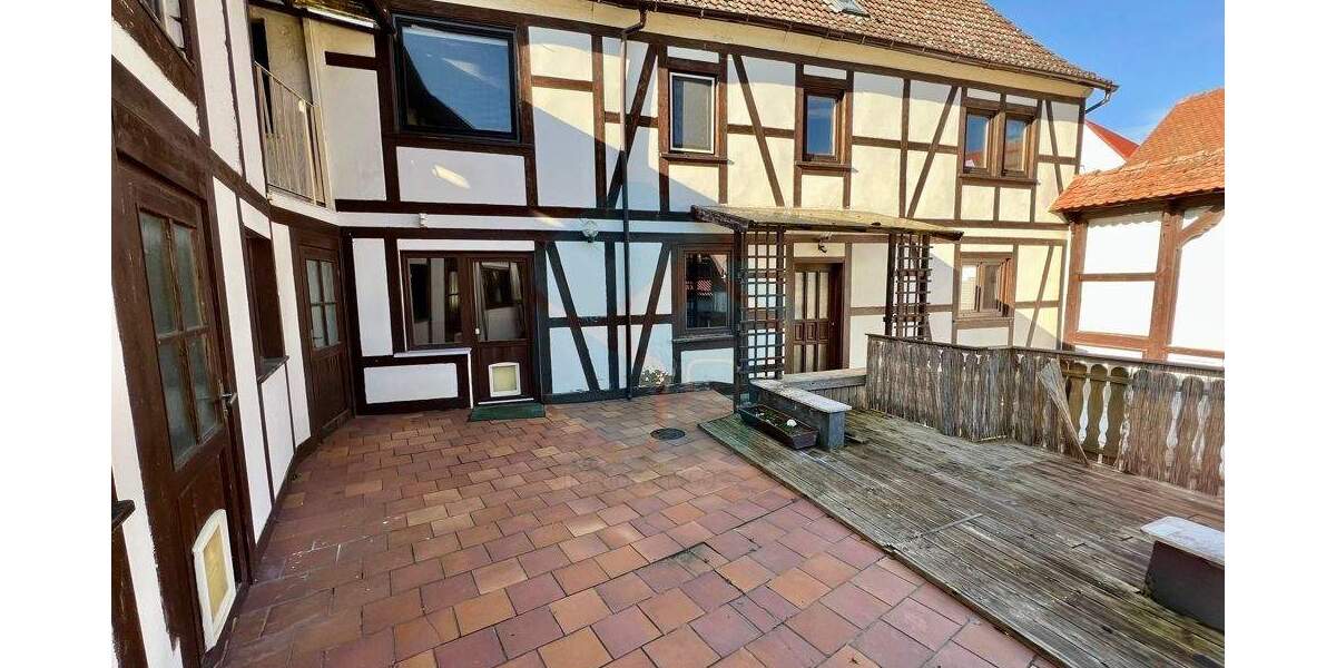 Einfamilienhaus Butzbach / Hoch-Weisel Hoch-Weisel - 5 Zimmer, 129 m&sup2;, 179.000&euro; | Angebot:25734438