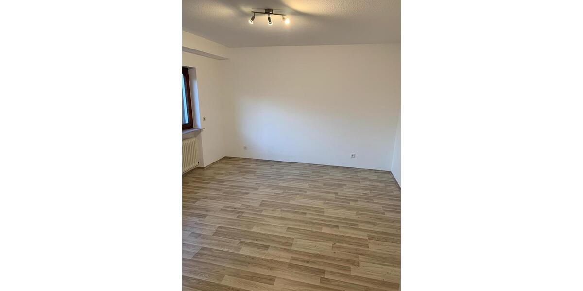 Etagenwohnung Laubach - 2 Zimmer, 60 m&sup2;, 700&euro; | Angebot:25393326