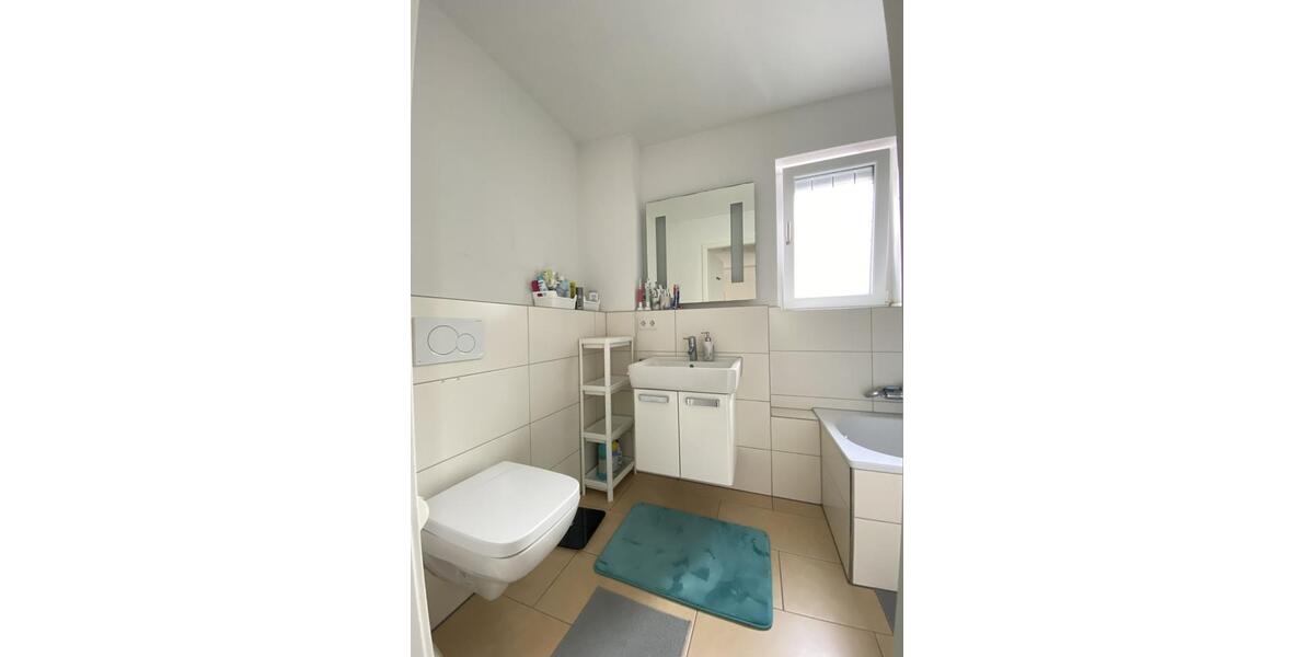 Etagenwohnung Gießen - 3 Zimmer, 90 m&sup2;, 1.050&euro; | Angebot:25964594