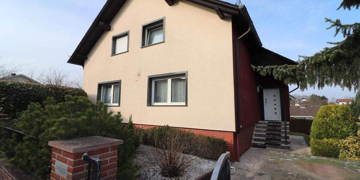 Einfamilienhaus Wölfersheim - 8 Zimmer, 160 m&sup2;, 470.000&euro; | Angebot:25682682