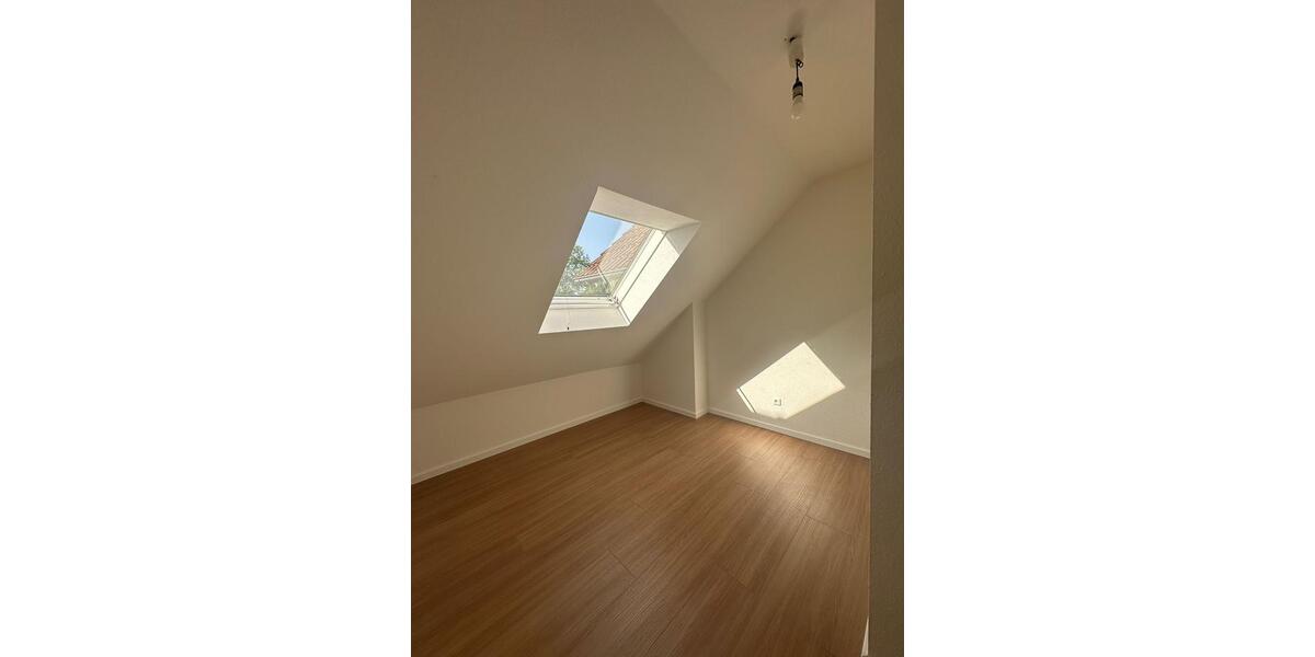 Etagenwohnung Leun - 3.5 Zimmer, 145 m&sup2;, 850&euro; | Angebot:24784324