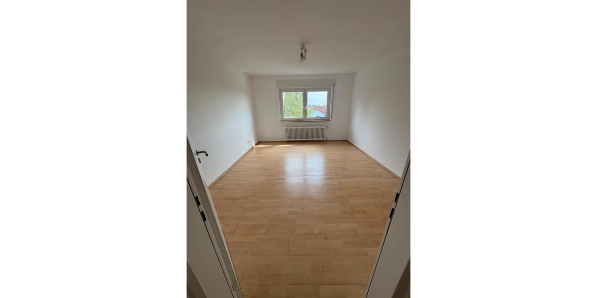 Etagenwohnung Pohlheim - 3 Zimmer, 92 m&sup2;, 269.000&euro; | Angebot:27083936