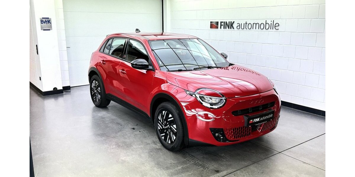 Fiat 600E Red 54 KWh 1.Hand Full LED Carplay 14.500 km 21.880 &euro; Lich 35423