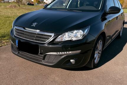 Peugeot 308 130.000 km 8.400 &euro; Allendorf 35469